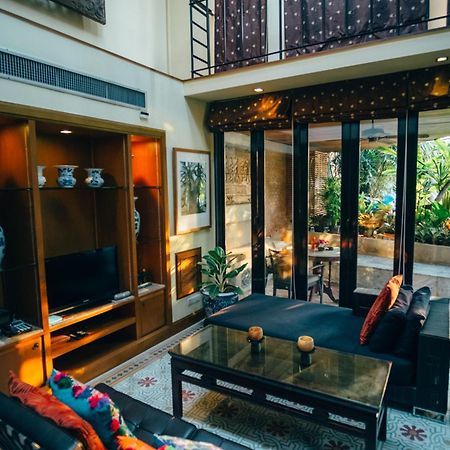 Chakrabongse Villas Bangkok Exterior photo