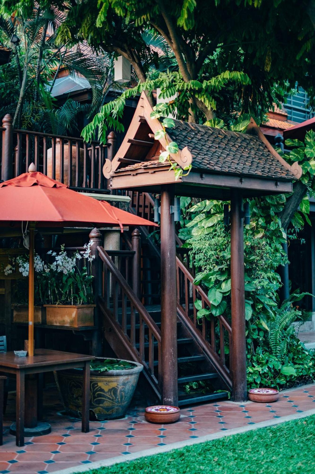 Chakrabongse Villas Bangkok Exterior photo