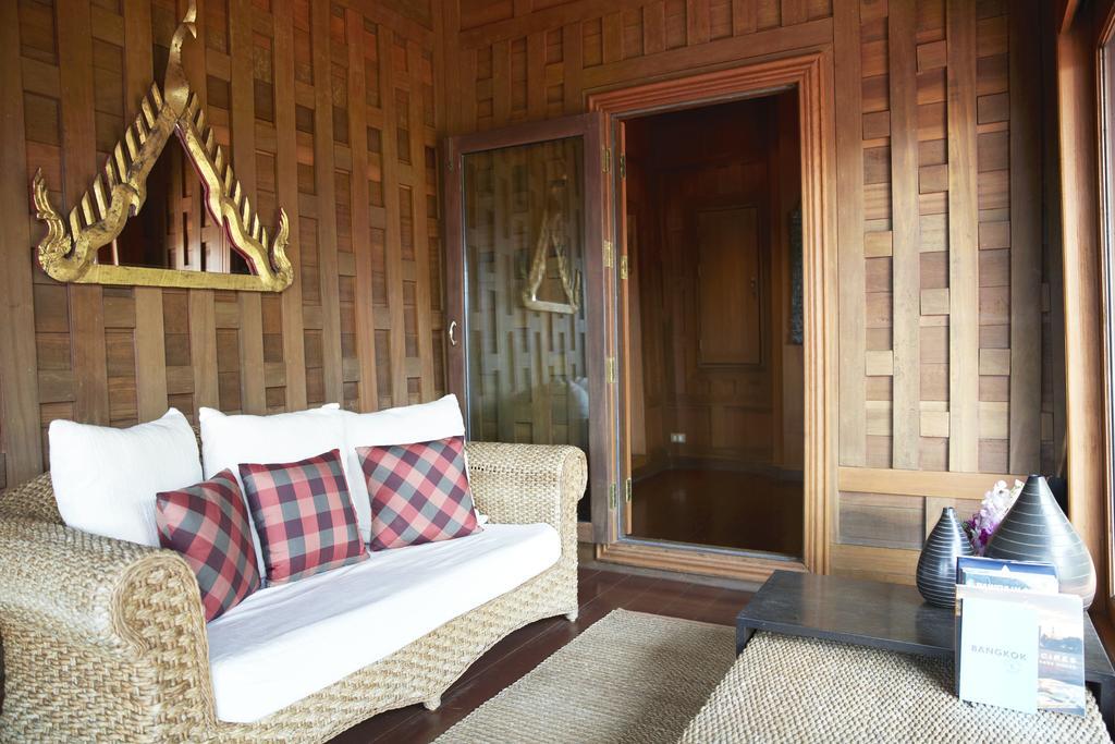 Chakrabongse Villas Bangkok Exterior photo